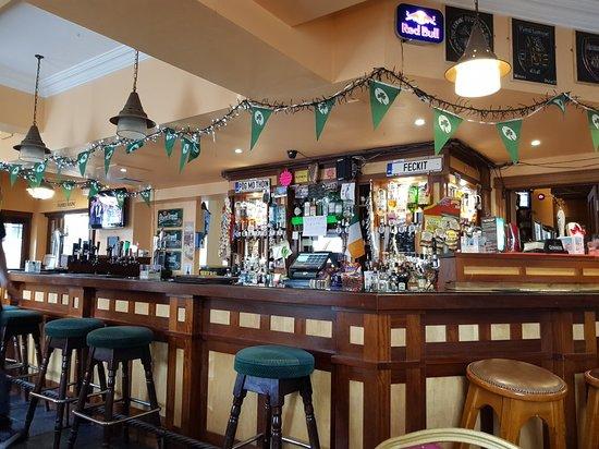 The Grattan bar-bistro